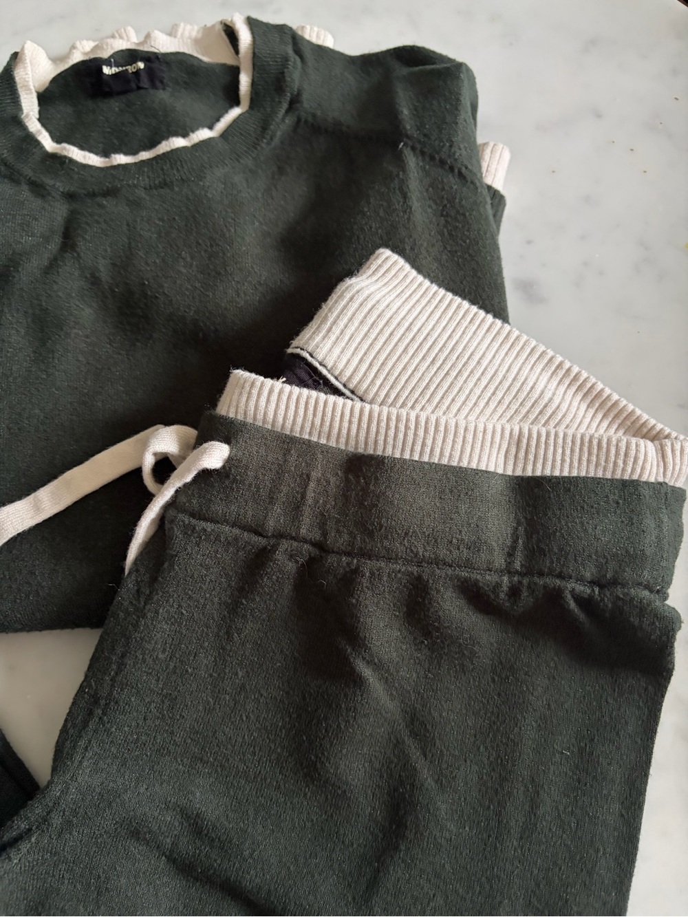 Monrow Women's Long Sleeve Sweater Jogger Pant Set Green Cream Two Tone Sz Small